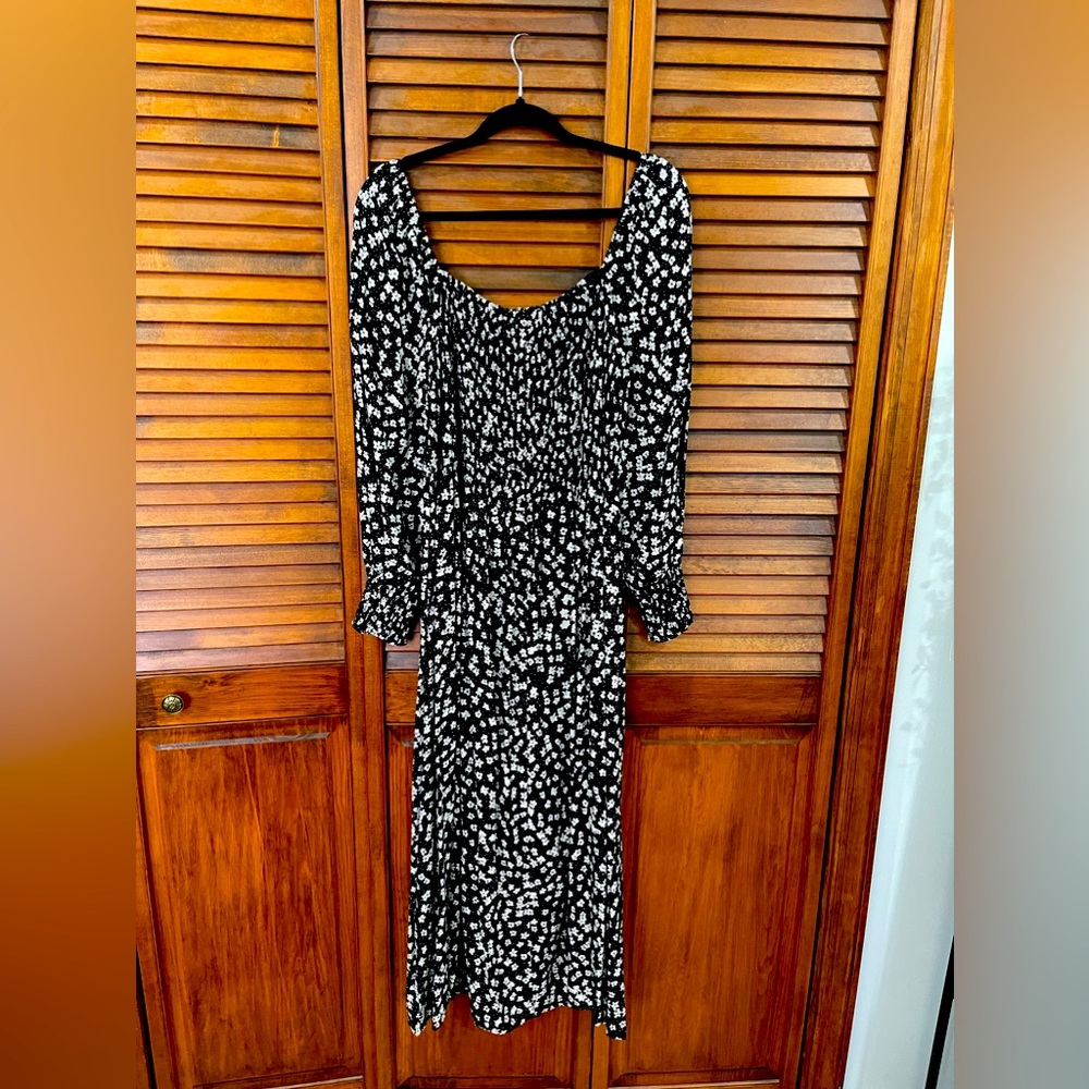 H&M black and white floral long sleeve midi/long dress